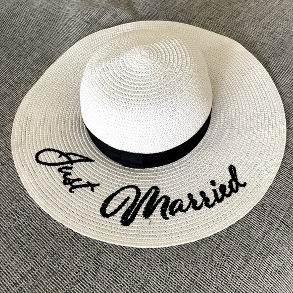 Sun hat - Picture 2 of 2